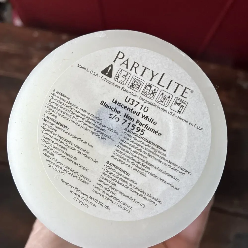 PartyLite Pillar Candle New in Box Unscented White U3710 3" x 7" - Picture 4 of 4